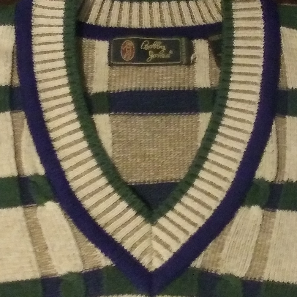 Bobby jones v neck swater